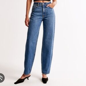Abercrombie & Fitch Women's Curve Love High Rise Tapered Loose Jeans 28/6 SHORT